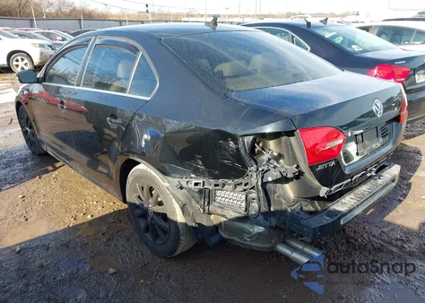 2013 Volkswagen Jetta 2.5L Se z USA, uszkodzony, nr VIN 3VWBP7AJ7DM225939